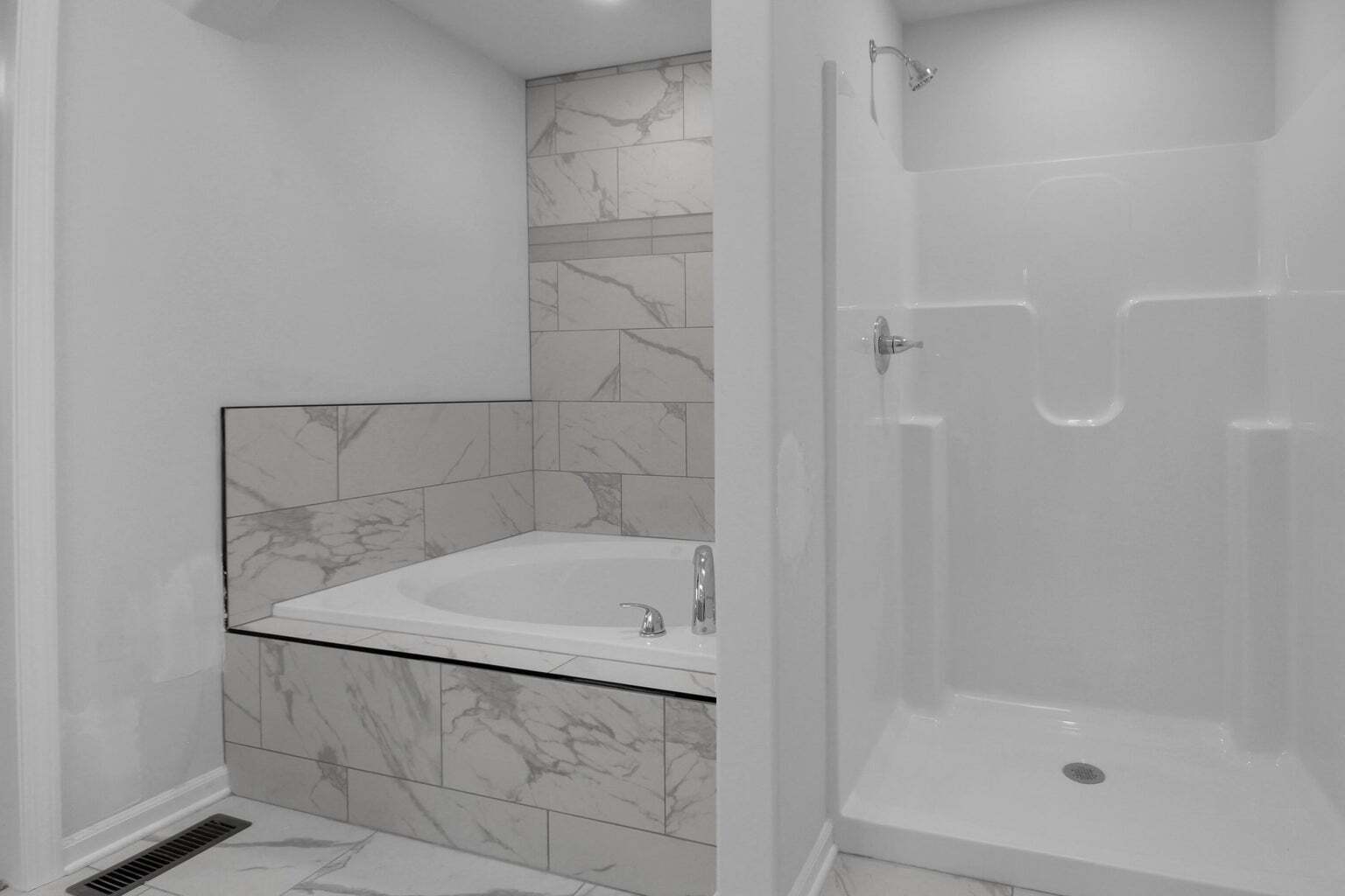 3008 W 82nd Place, Merrillville, IN 46410