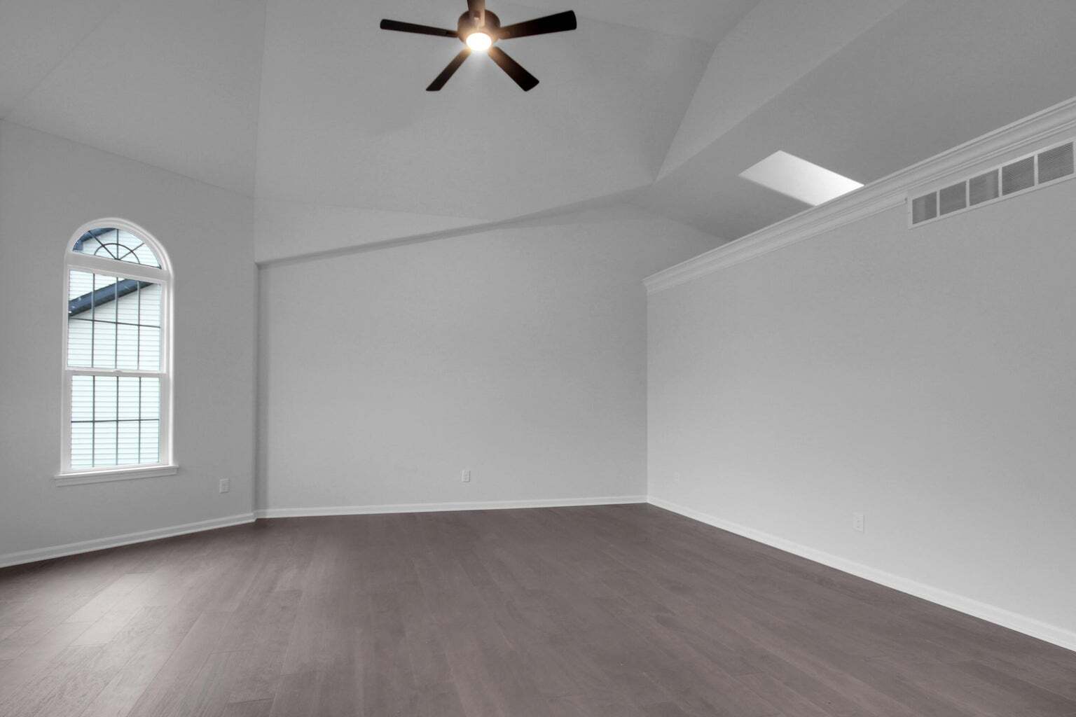 3008 W 82nd Place, Merrillville, IN 46410