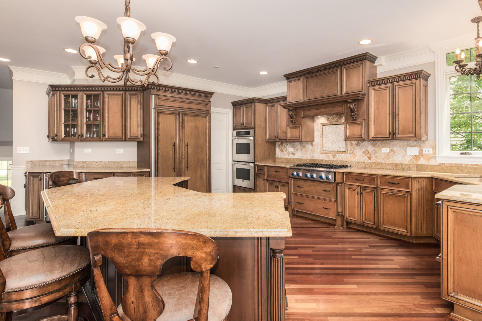 39W663 Henry David Thoreau Place, St. Charles, IL 60175