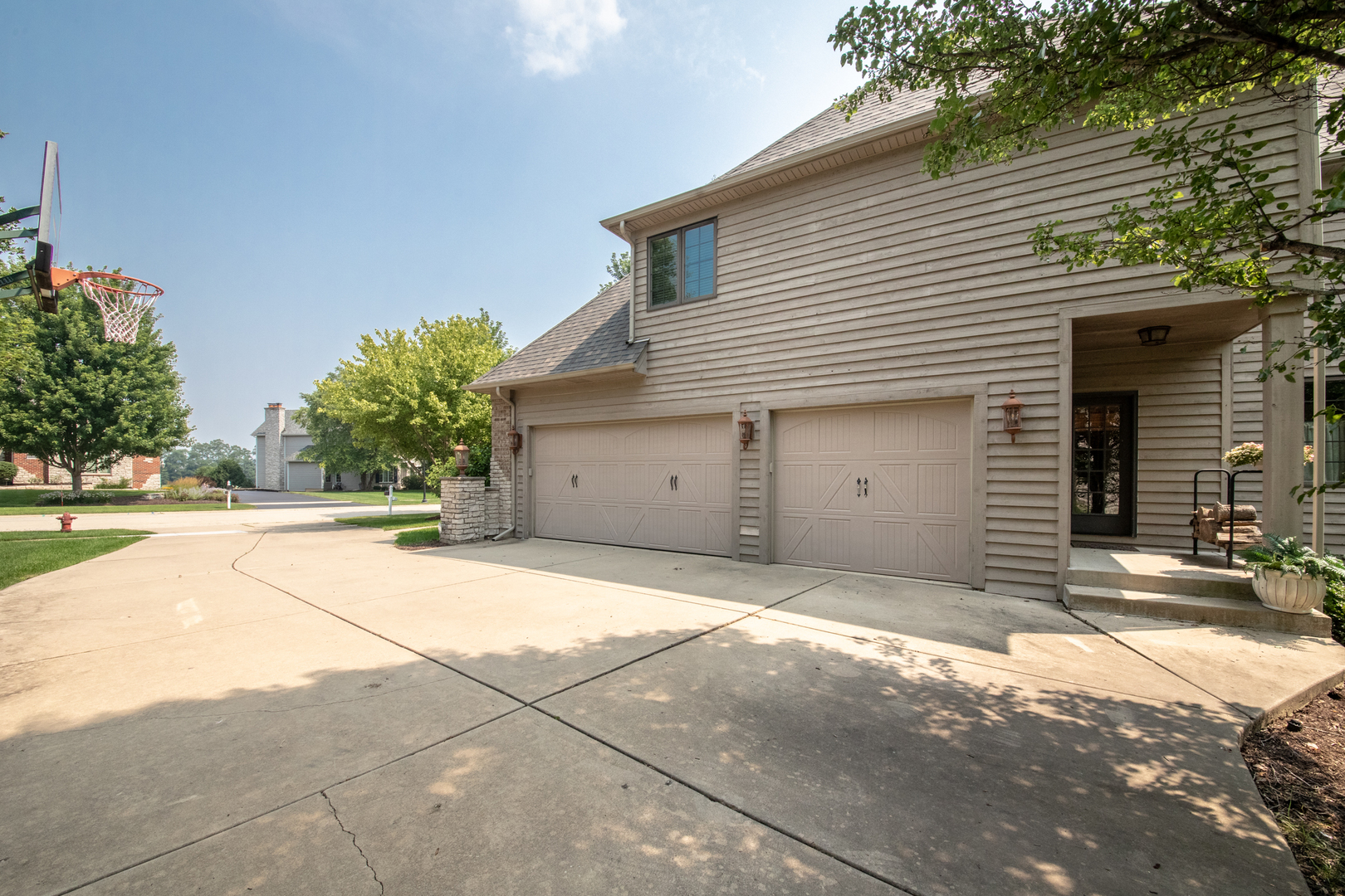 39W663 Henry David Thoreau Place, St. Charles, IL 60175