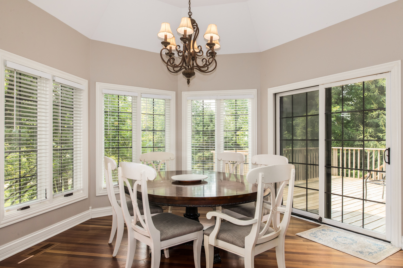 39W663 Henry David Thoreau Place, St. Charles, IL 60175