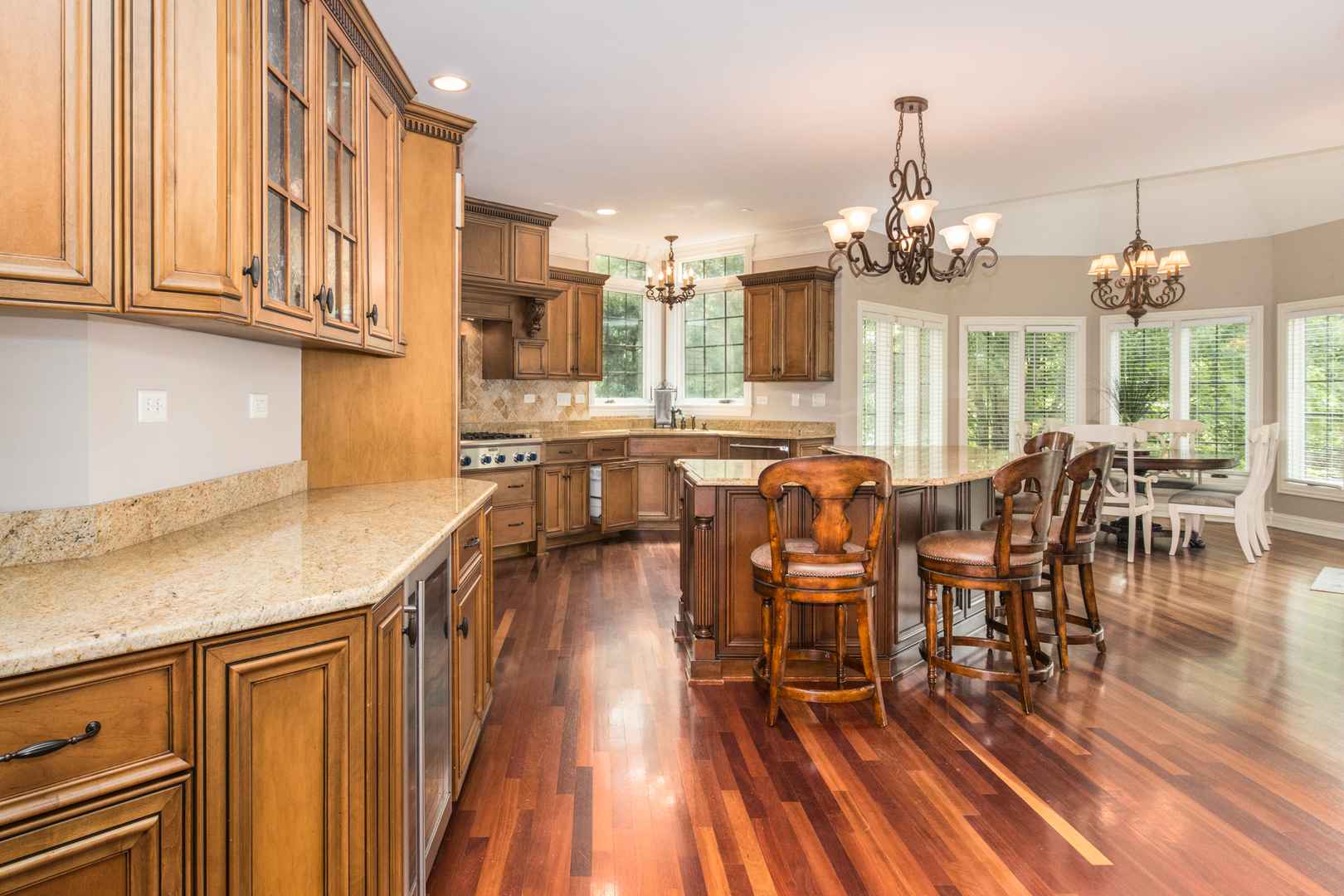 39W663 Henry David Thoreau Place, St. Charles, IL 60175