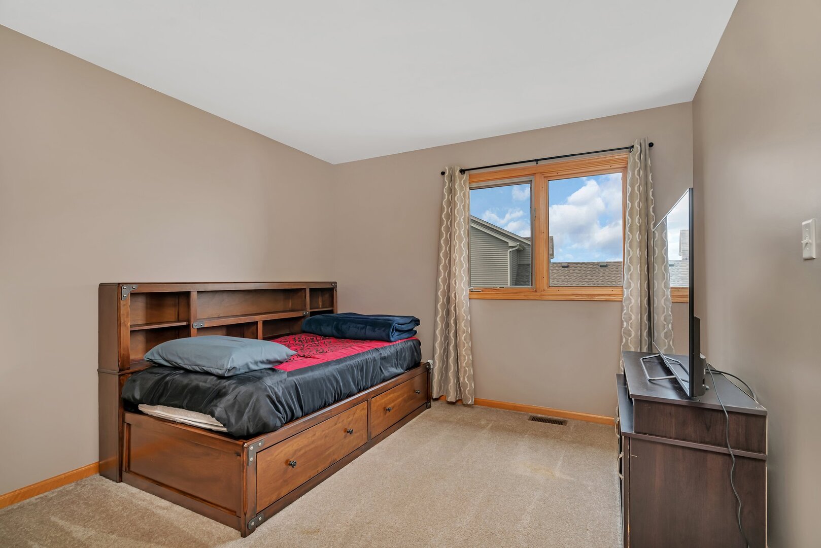 601 High Grove Drive, Minooka, IL 60447
