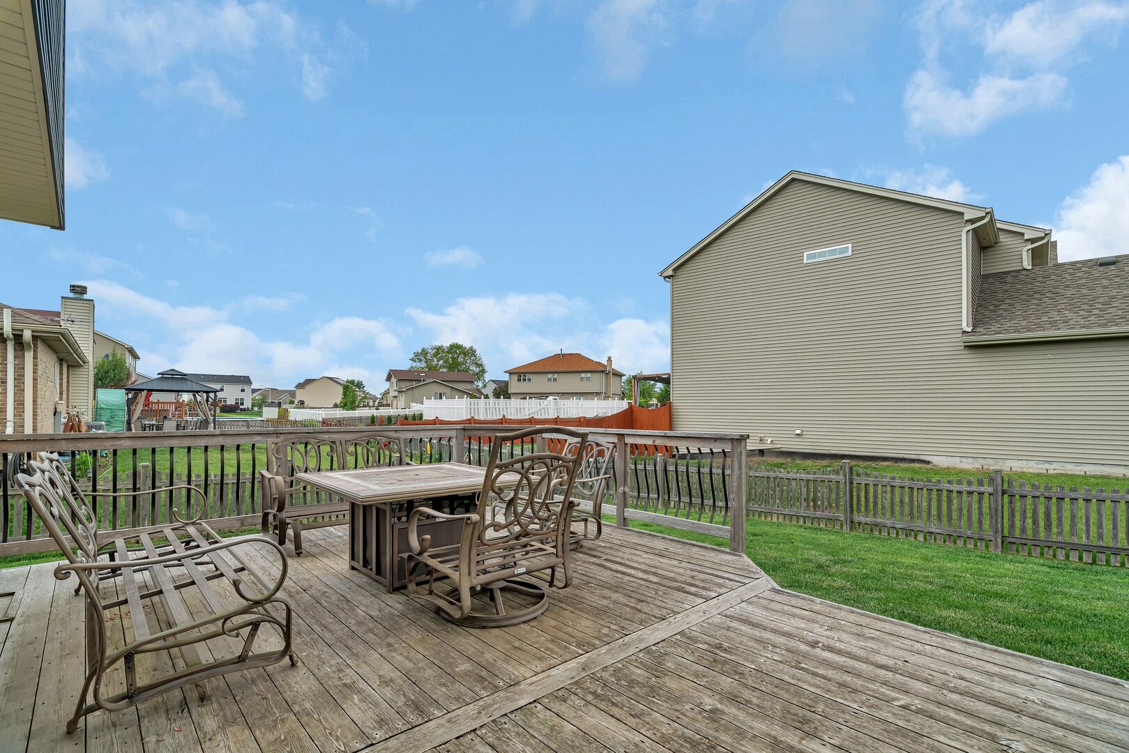 601 High Grove Drive, Minooka, IL 60447