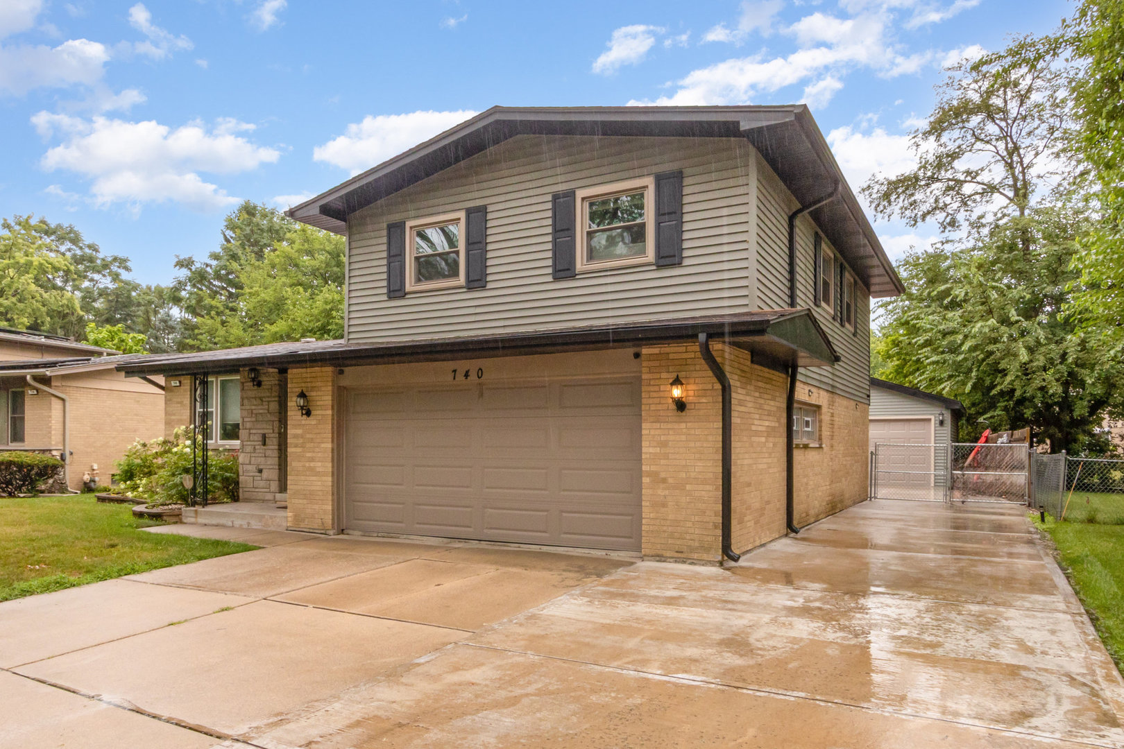740 W Fitzhenry Court, Glenwood, IL 60425