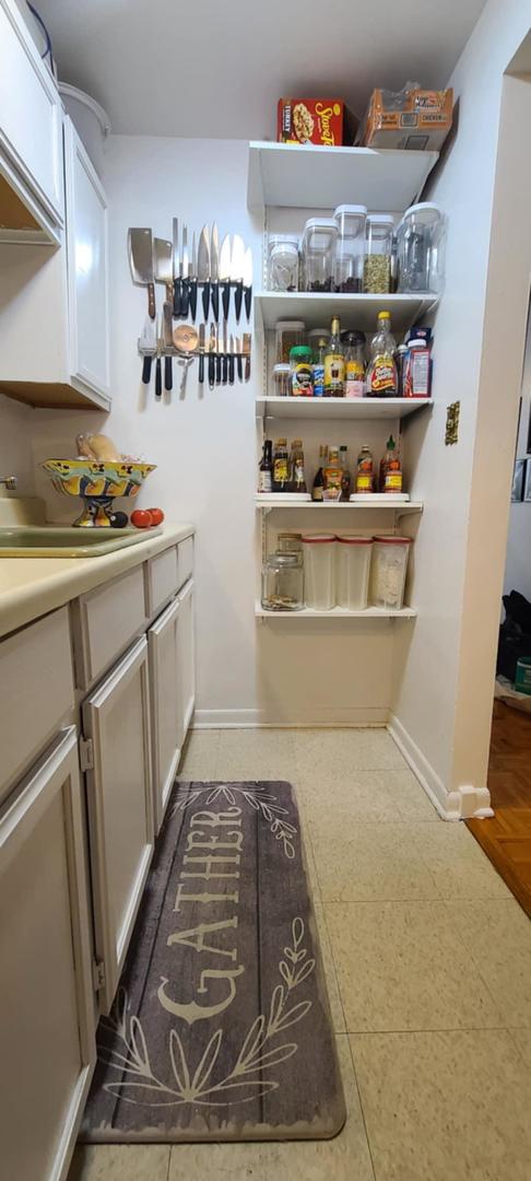 12546 Fairview Avenue #3D, Blue Island, IL 60406