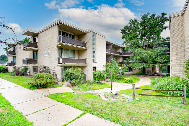 12546 Fairview Avenue #3D, Blue Island, IL 60406