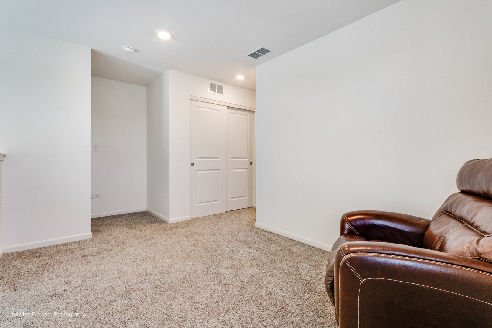 1401 Legacy Pointe Boulevard, Joliet, IL 60431