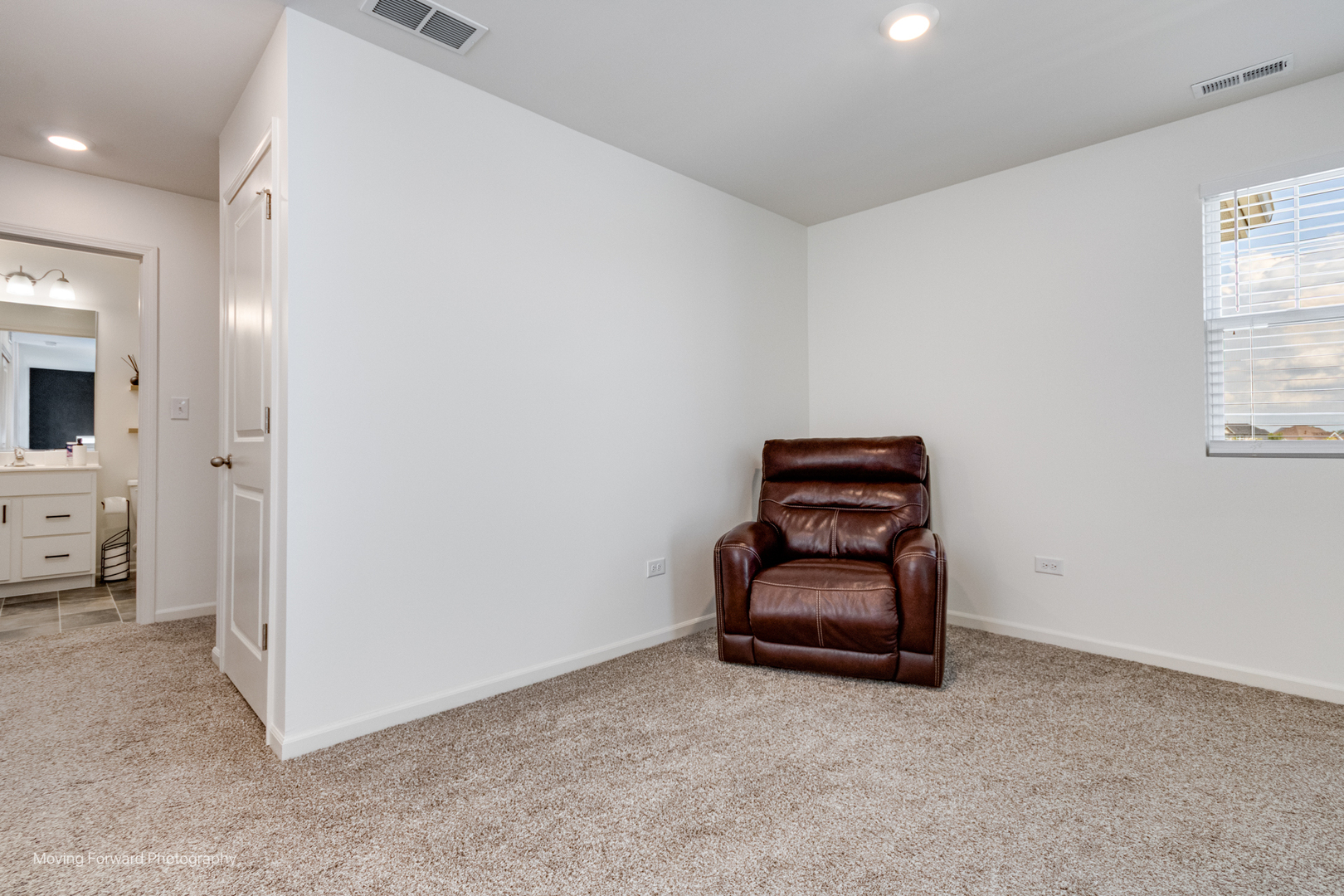 1401 Legacy Pointe Boulevard, Joliet, IL 60431