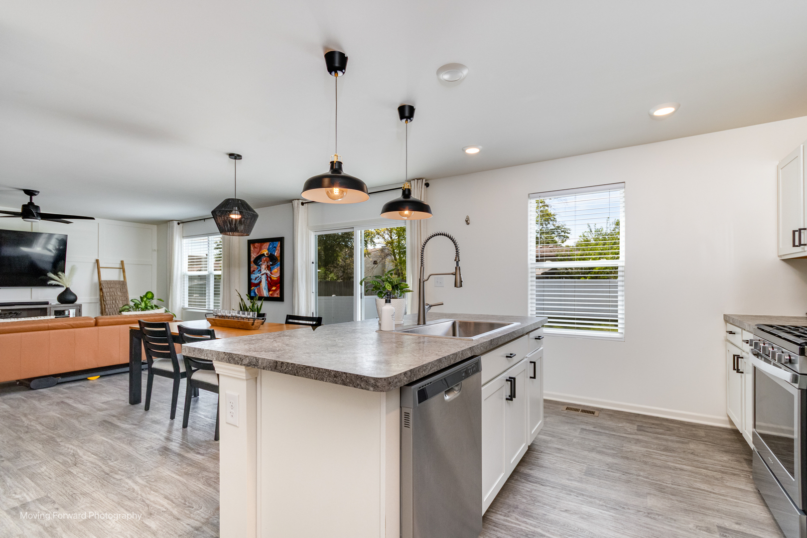1401 Legacy Pointe Boulevard, Joliet, IL 60431