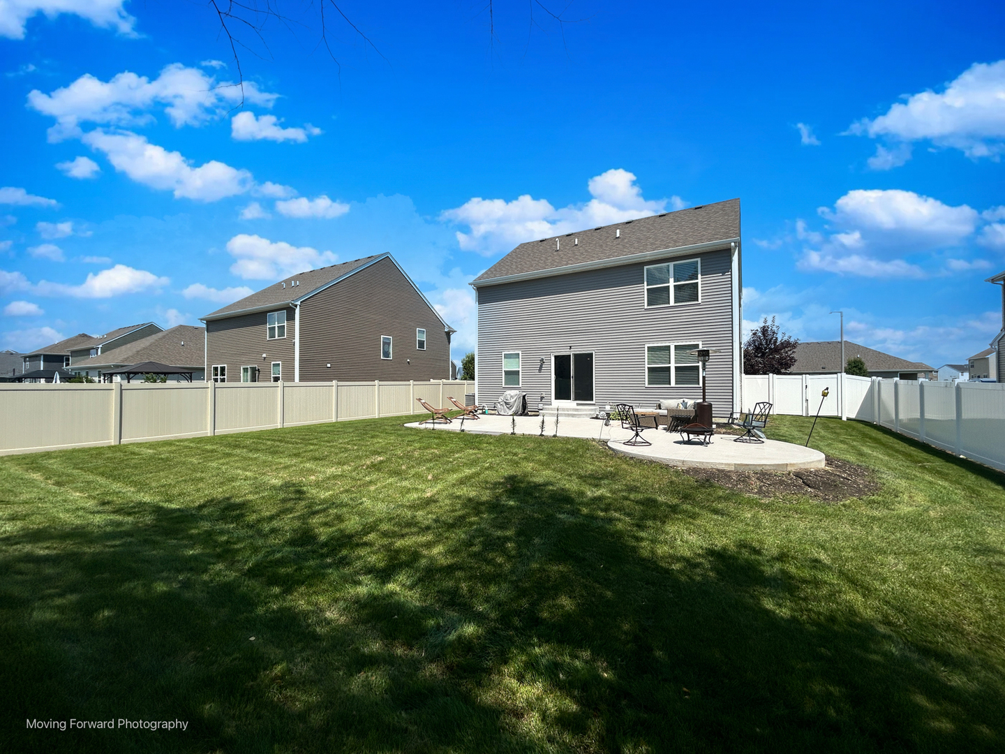 1401 Legacy Pointe Boulevard, Joliet, IL 60431