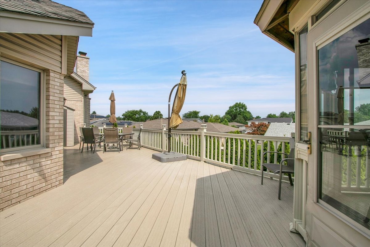 9200 Greenwood Drive, Tinley Park, IL 60487