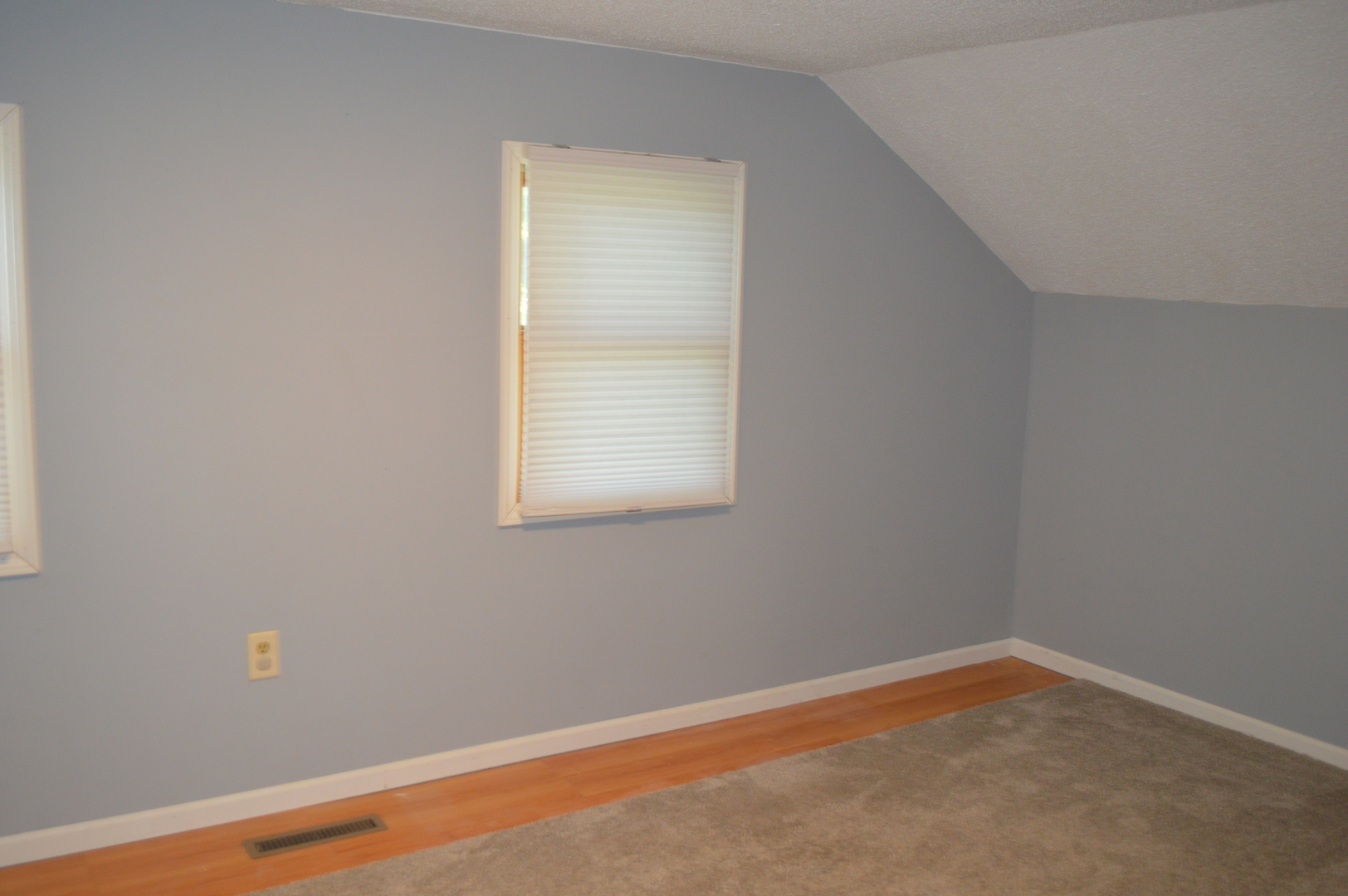 309 S Main Street, Walnut, IL 61376
