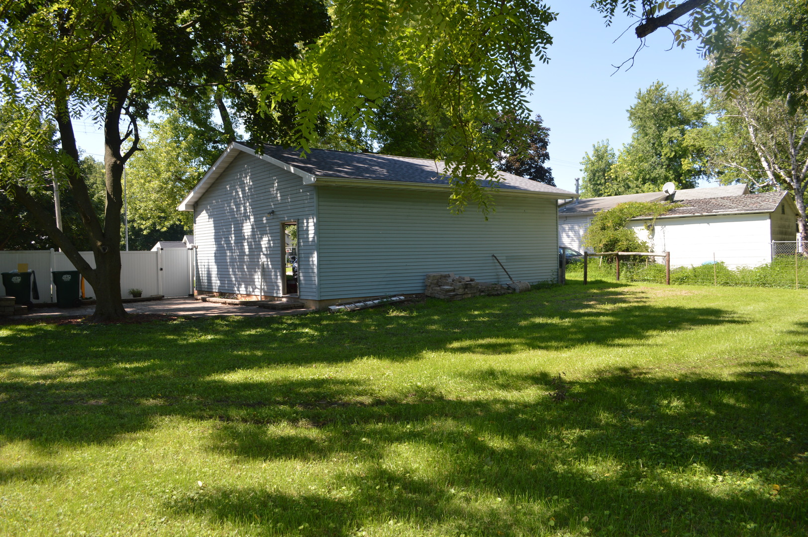 309 S Main Street, Walnut, IL 61376