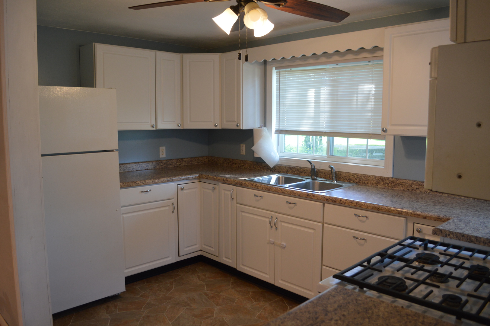 309 S Main Street, Walnut, IL 61376