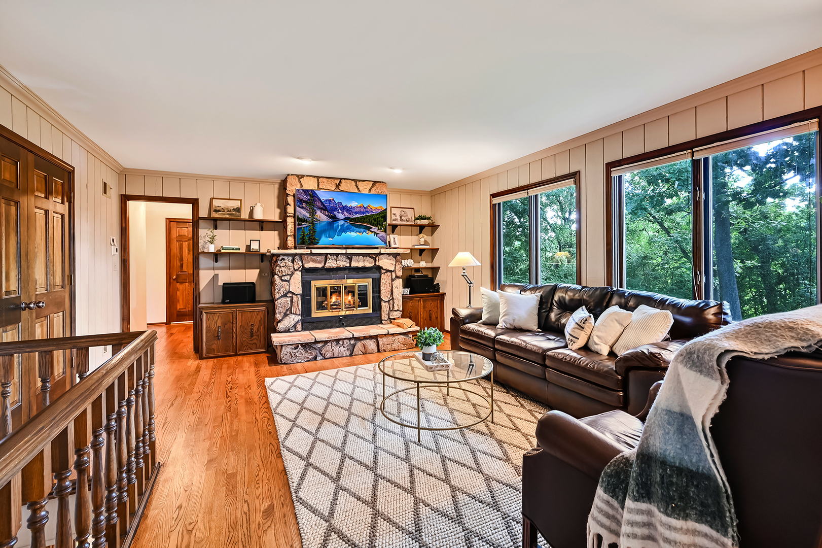 8141 Ridgepointe Drive, Burr Ridge, IL 60527