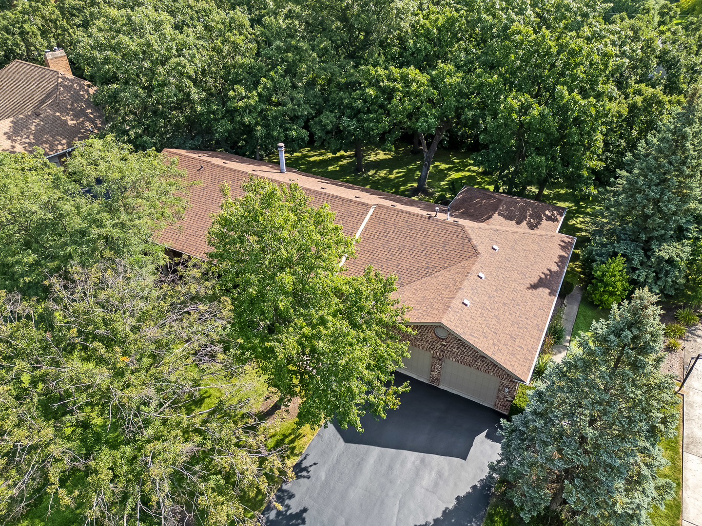8141 Ridgepointe Drive, Burr Ridge, IL 60527