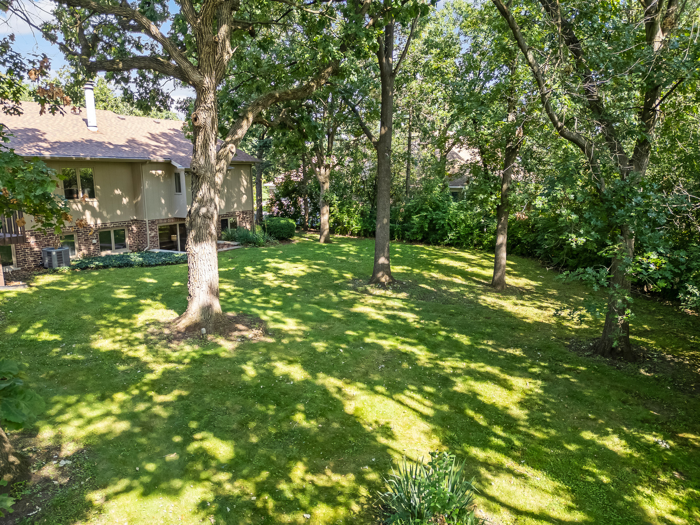 8141 Ridgepointe Drive, Burr Ridge, IL 60527