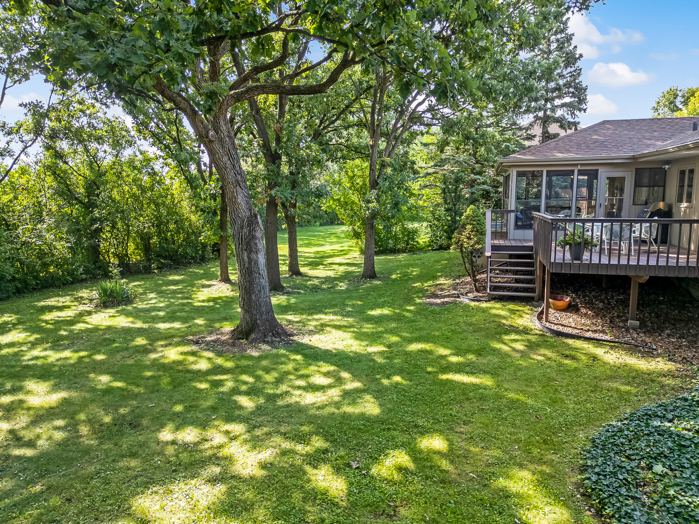 8141 Ridgepointe Drive, Burr Ridge, IL 60527