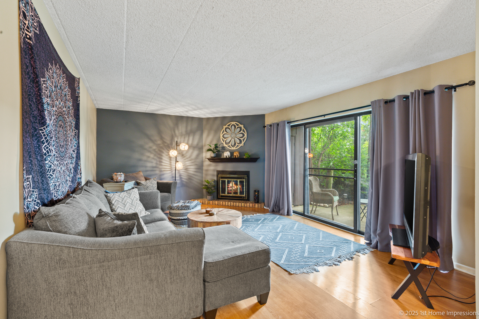 1313 Cass Lane #102, Westmont, IL 60559