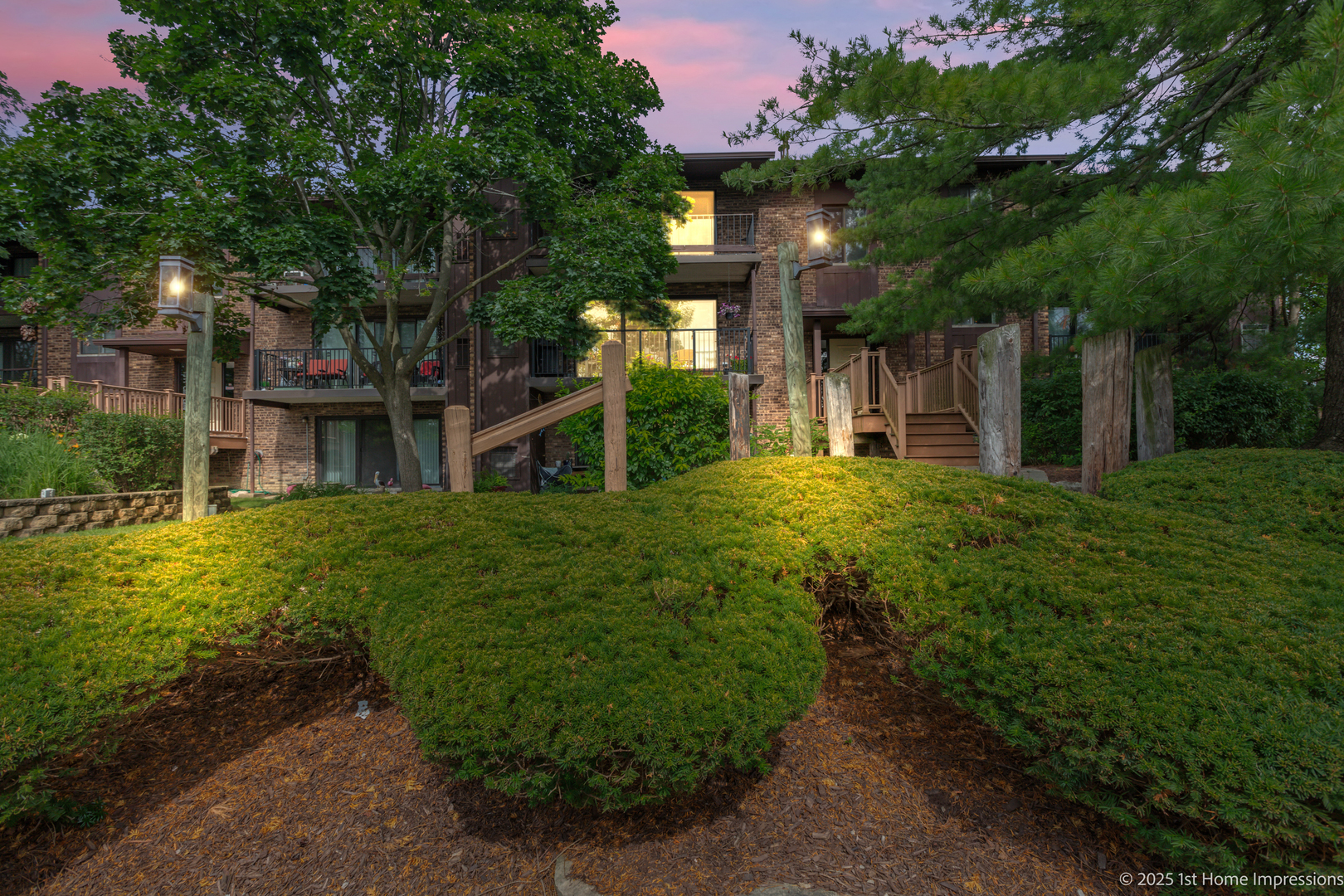 1313 Cass Lane #102, Westmont, IL 60559
