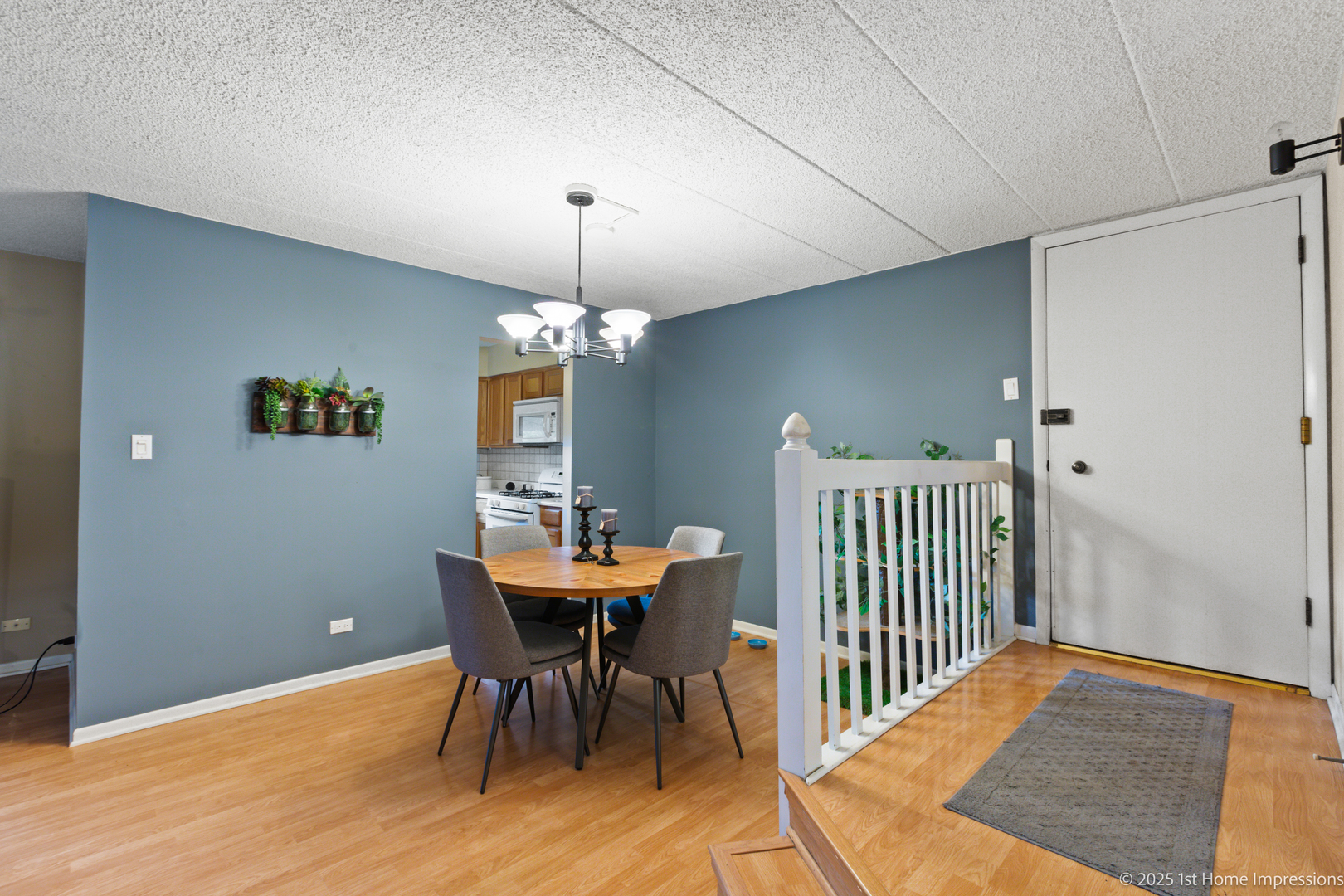 1313 Cass Lane #102, Westmont, IL 60559