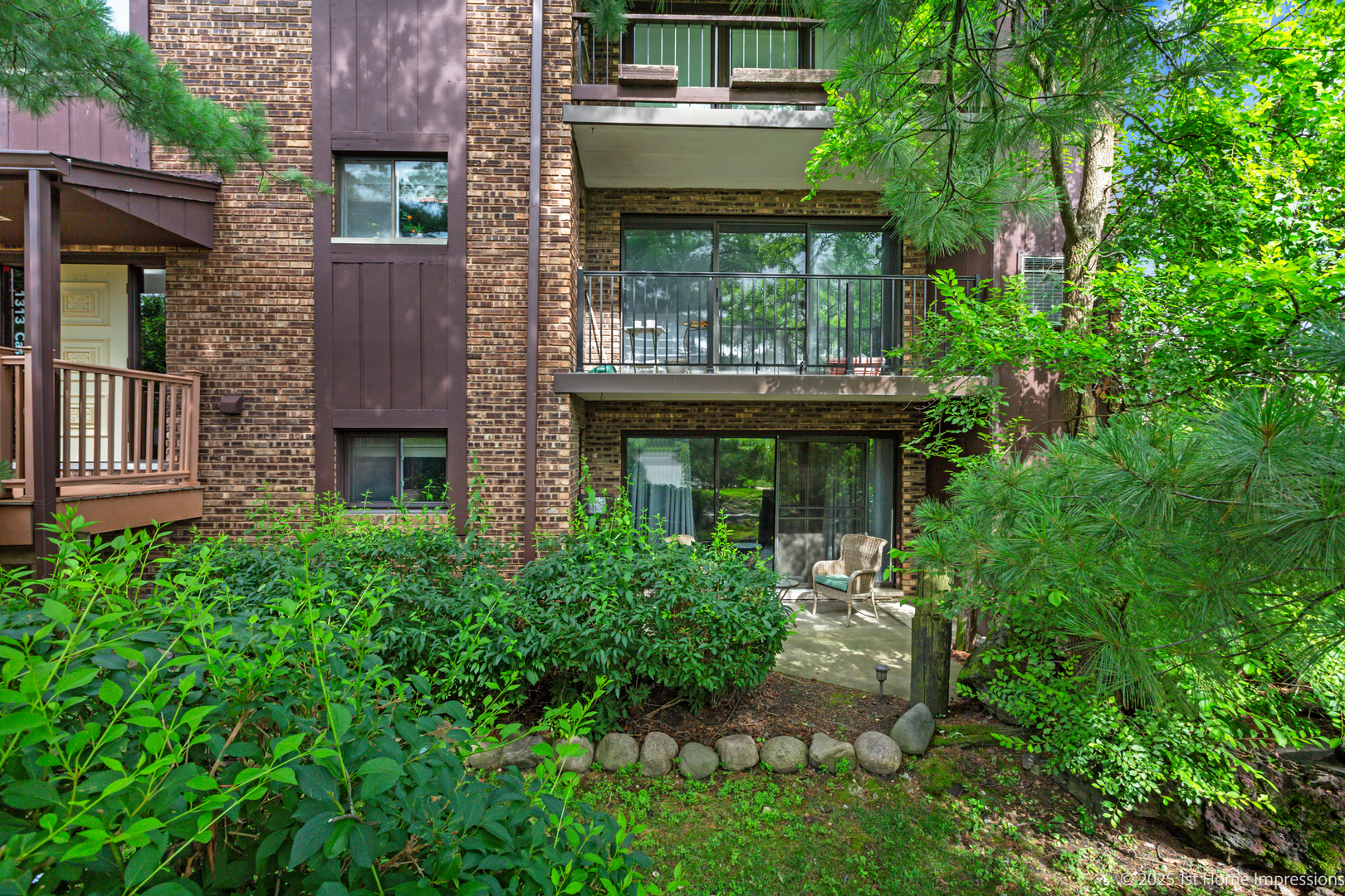 1313 Cass Lane #102, Westmont, IL 60559
