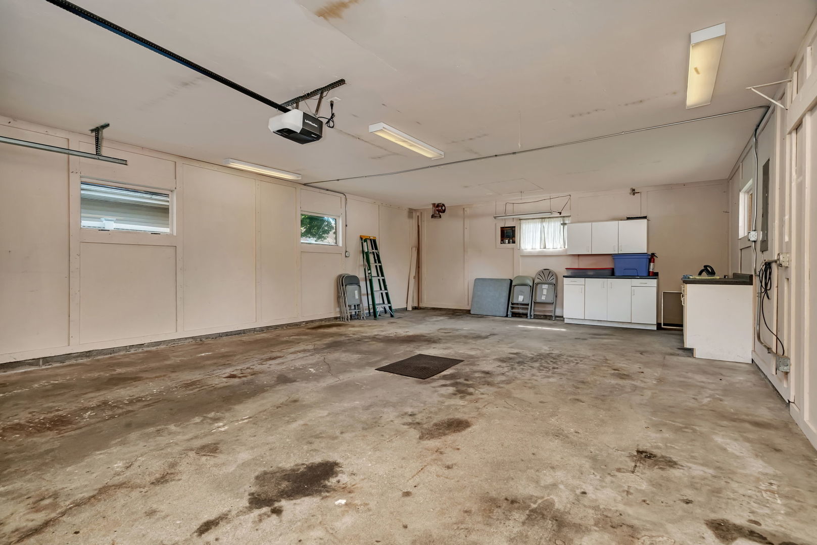 1185 S Wilson Avenue, Kankakee, IL 60901