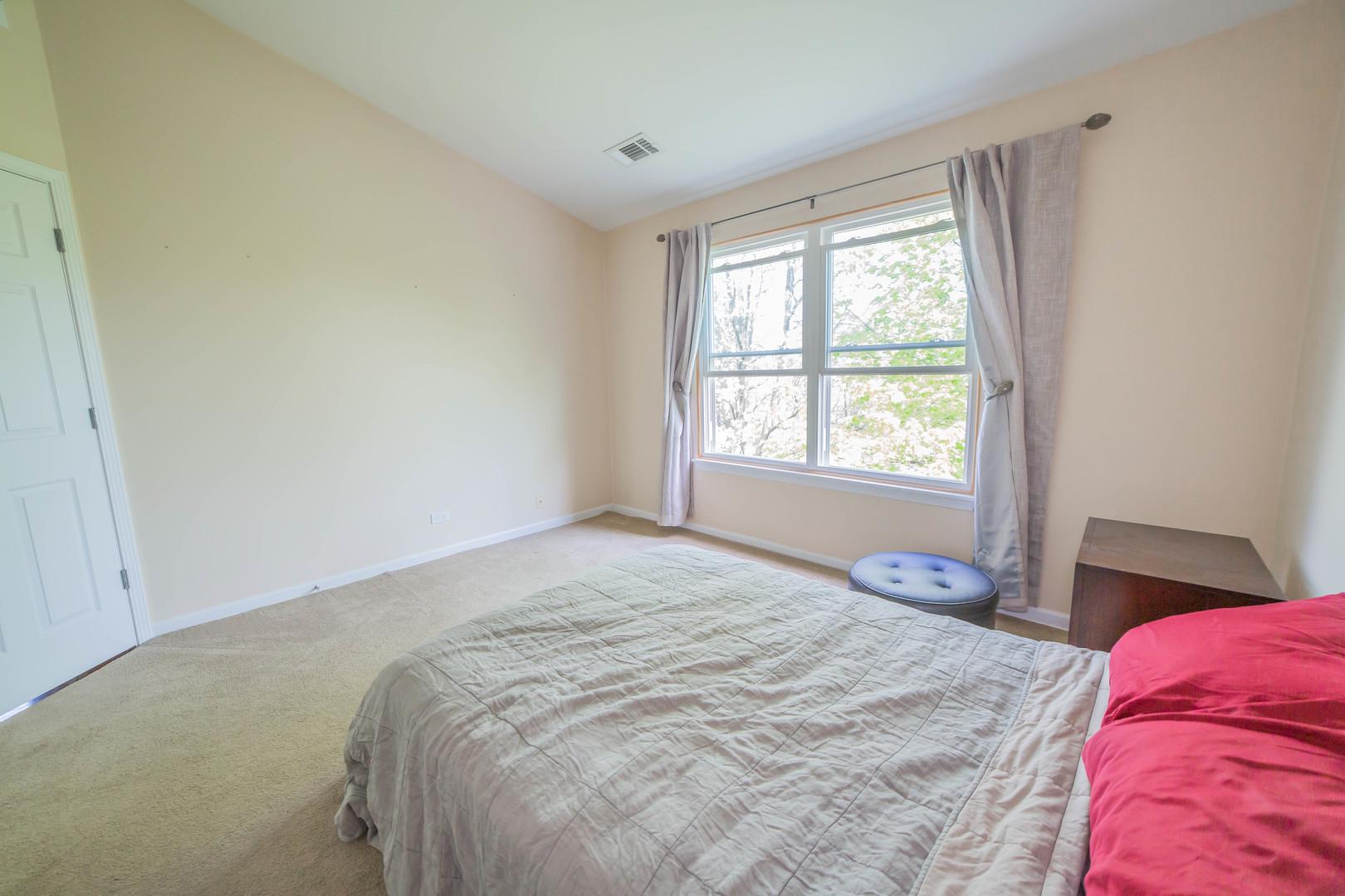 213 N Cathy Lane, Mount Prospect, IL 60056