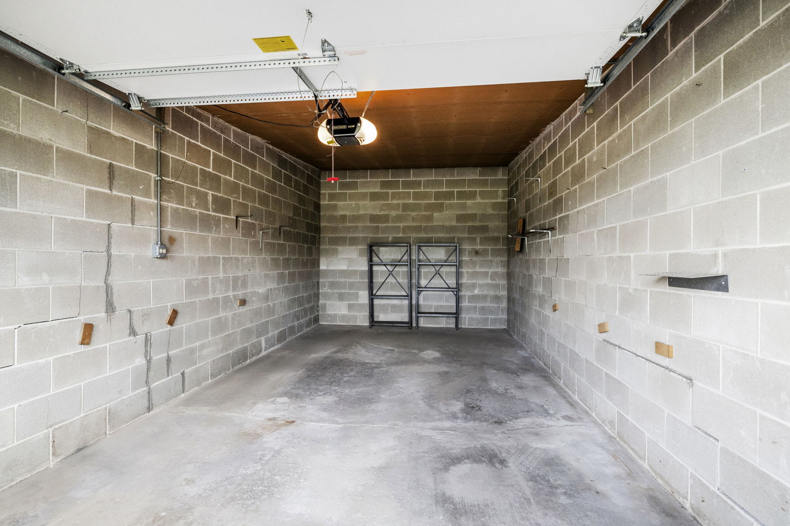 5540 Walnut Avenue #15B, Downers Grove, IL 60515