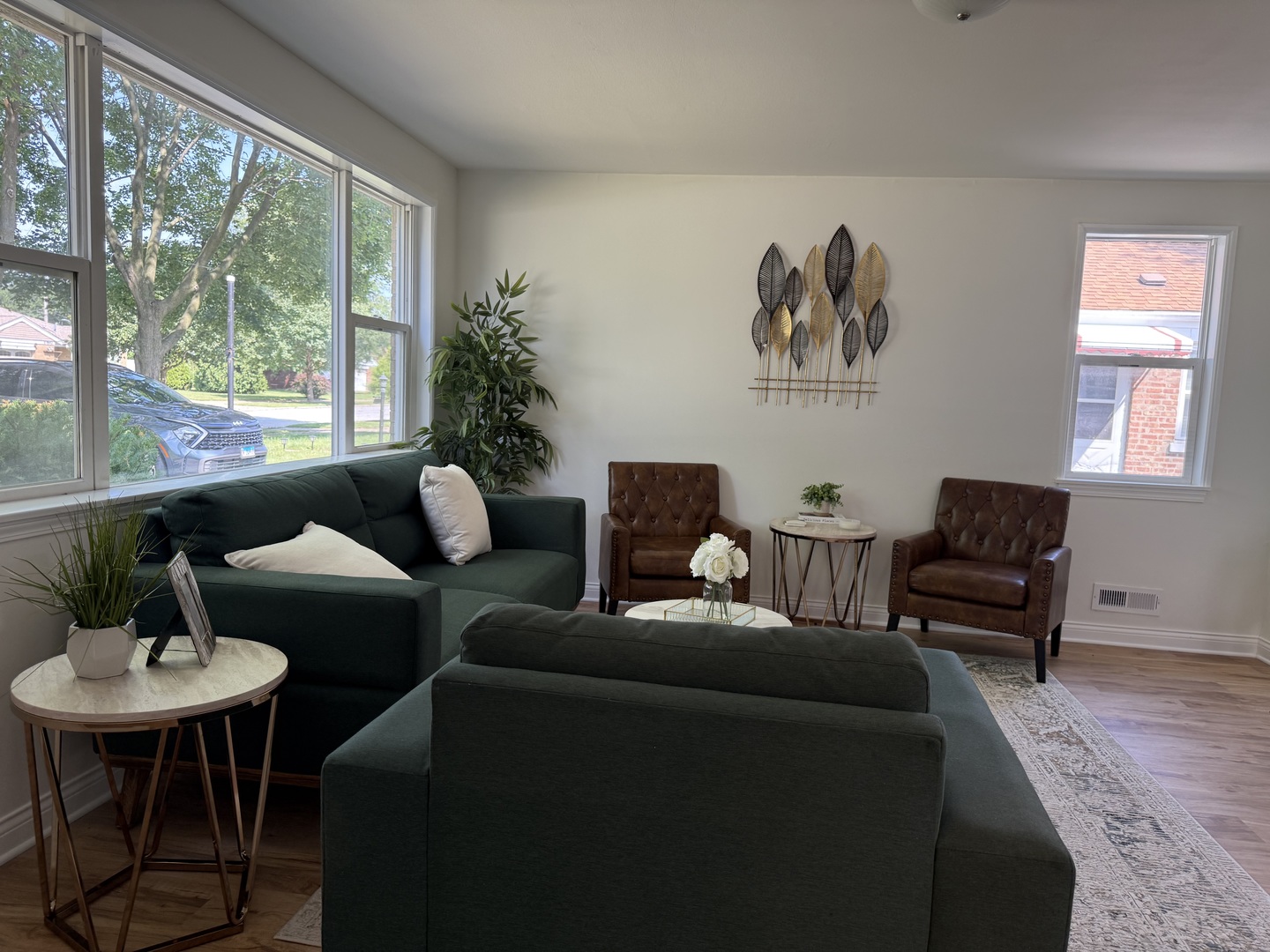 10855 S Komensky Avenue, Oak Lawn, IL 60453