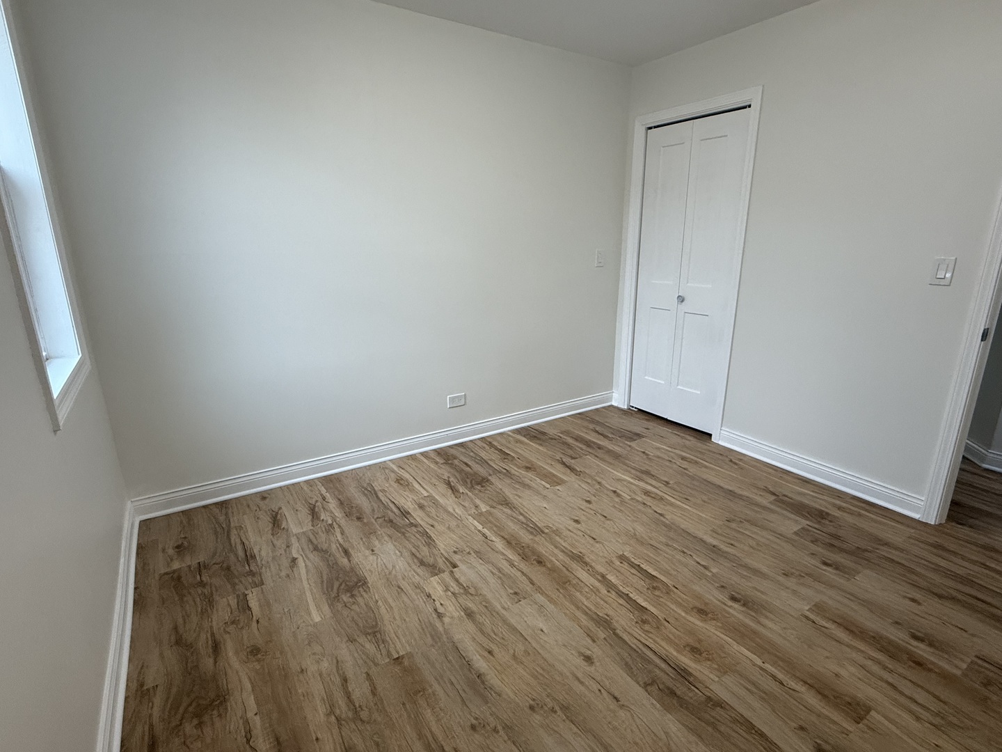 10855 S Komensky Avenue, Oak Lawn, IL 60453