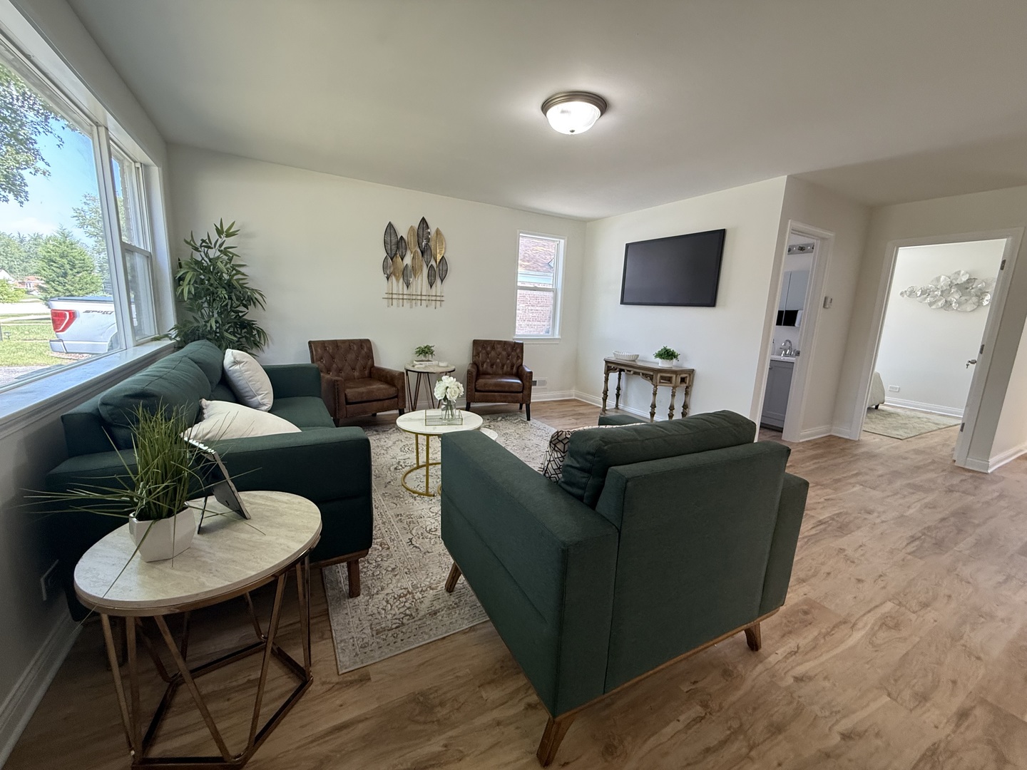 10855 S Komensky Avenue, Oak Lawn, IL 60453