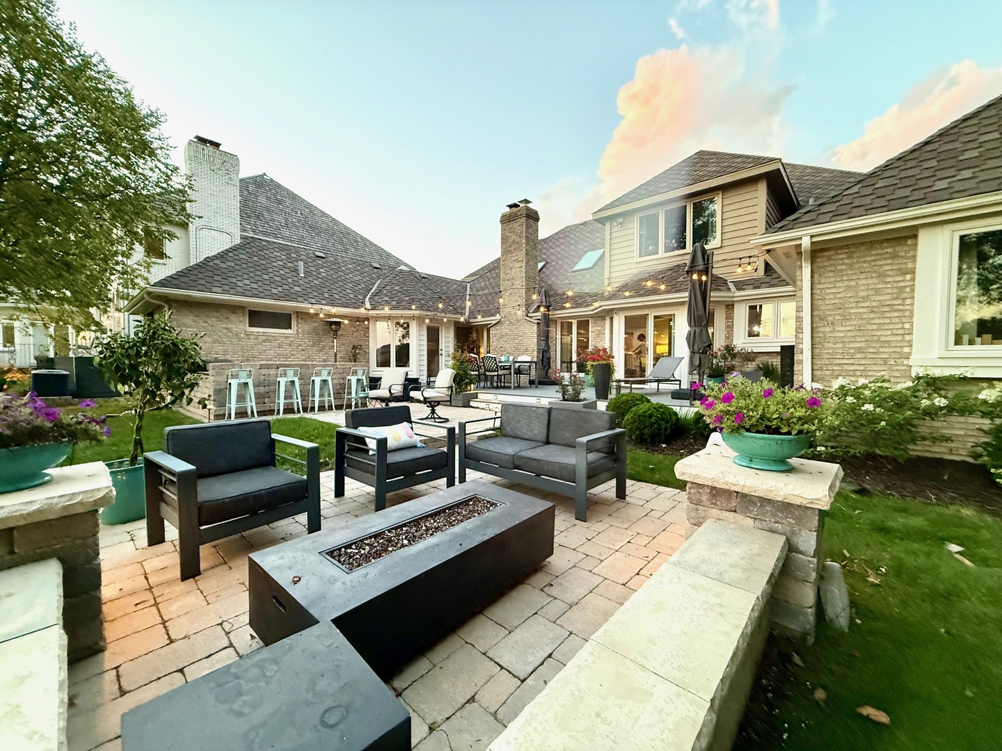 1585 Winberie Court, Naperville, IL 60564