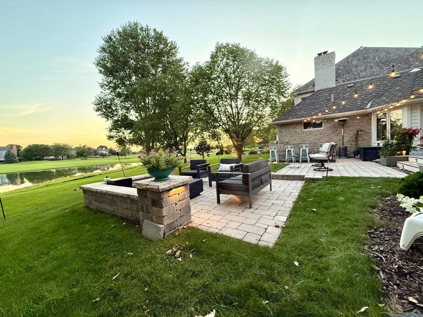 1585 Winberie Court, Naperville, IL 60564