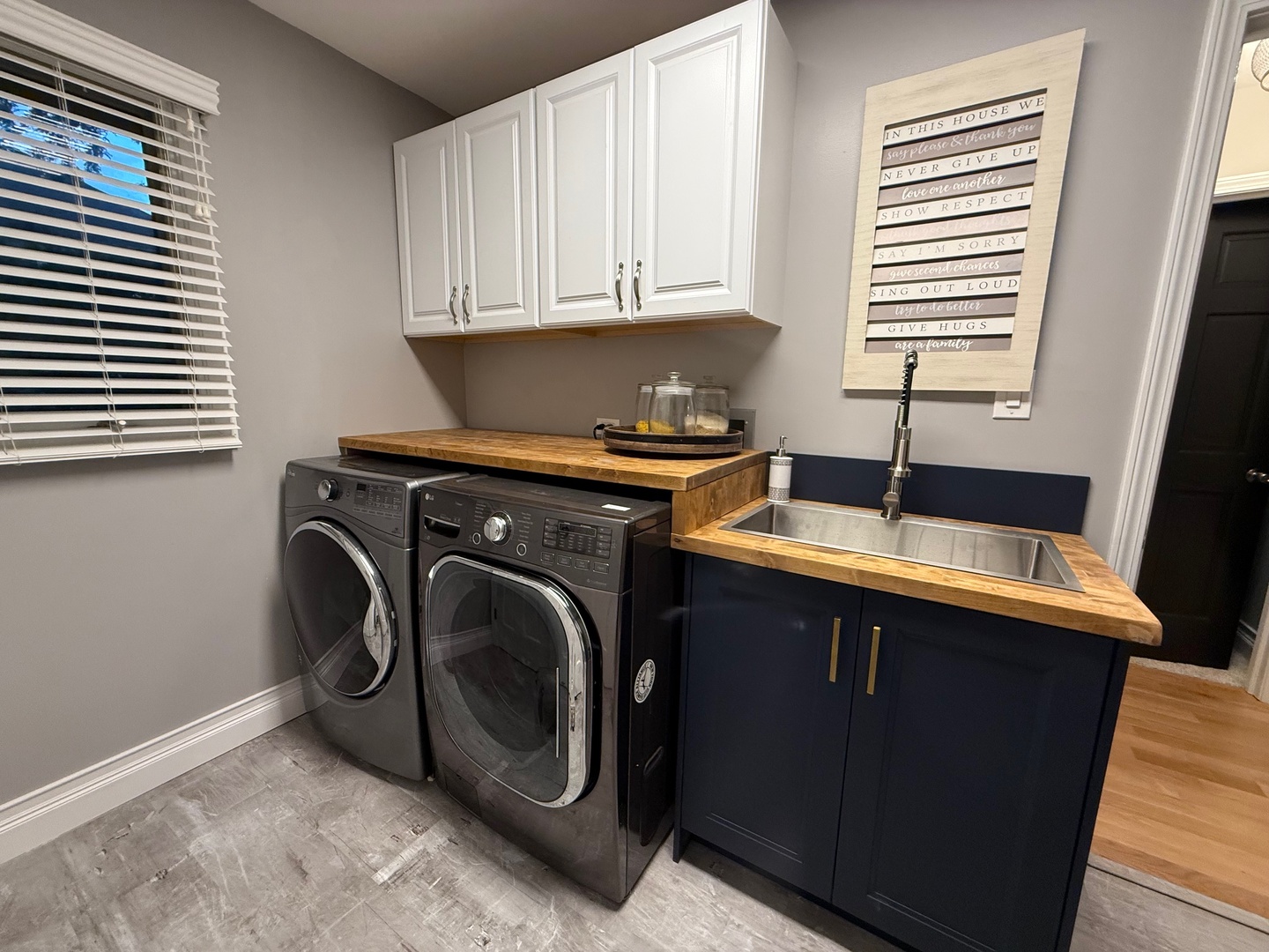 1585 Winberie Court, Naperville, IL 60564