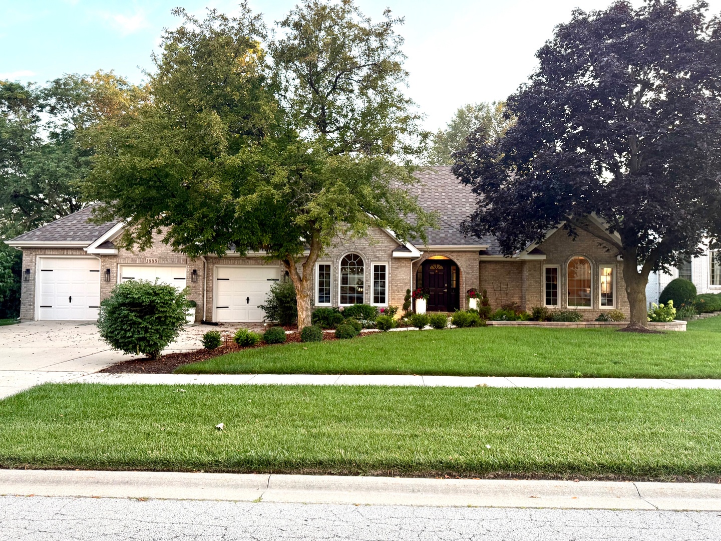 1585 Winberie Court, Naperville, IL 60564
