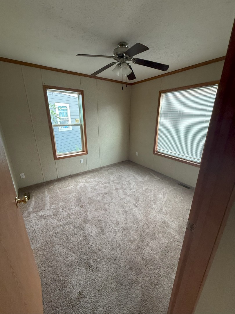 94 Hawthorne Drive, La Grange Highlands, IL 60525