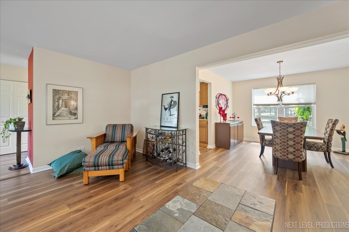 1439 Huntcliff Road, Bartlett, IL 60103