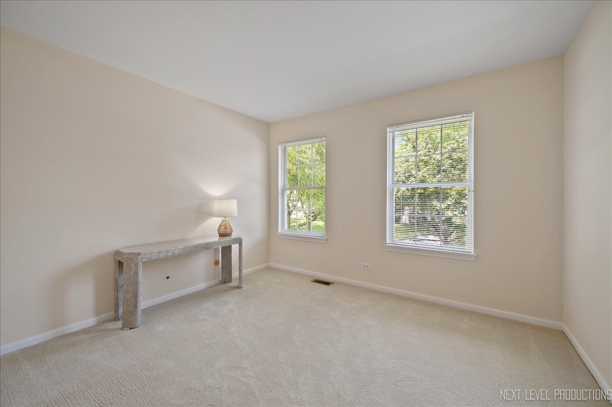 1439 Huntcliff Road, Bartlett, IL 60103