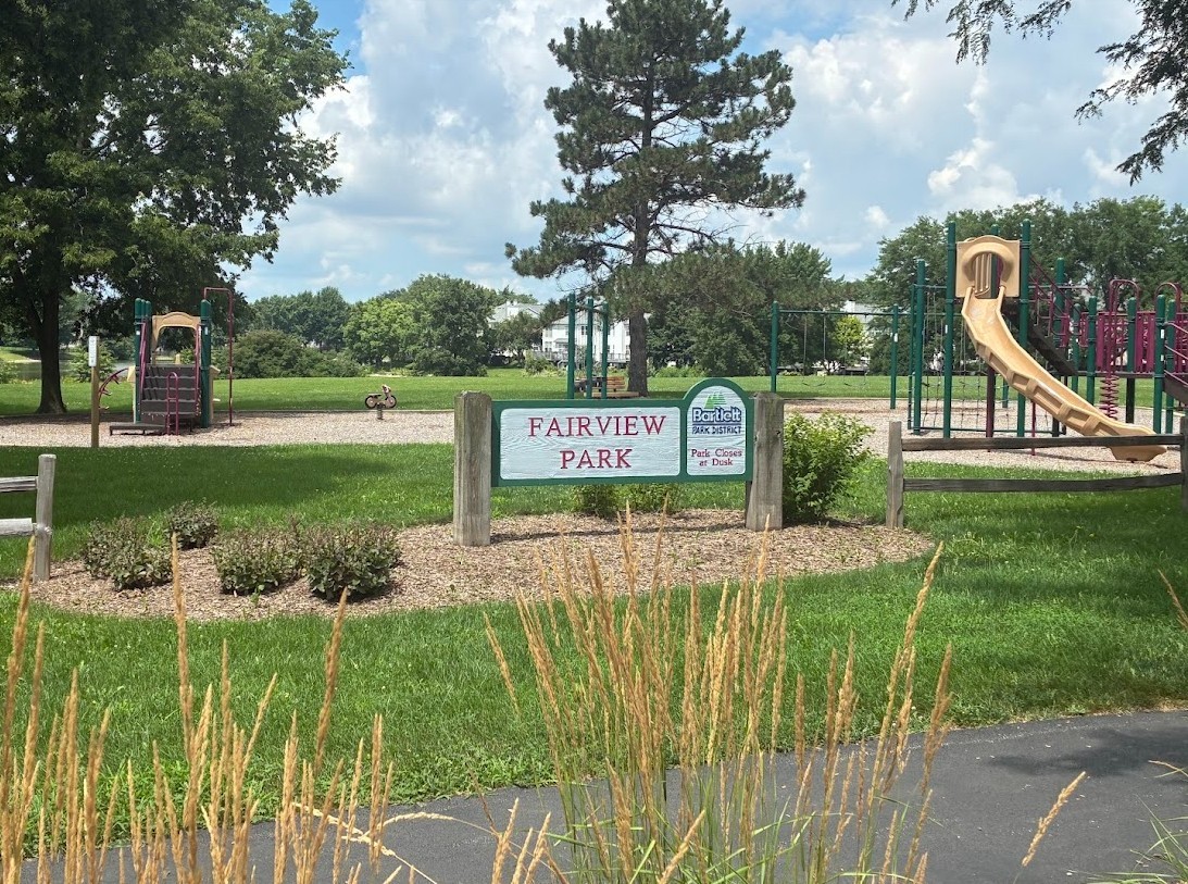 1439 Huntcliff Road, Bartlett, IL 60103