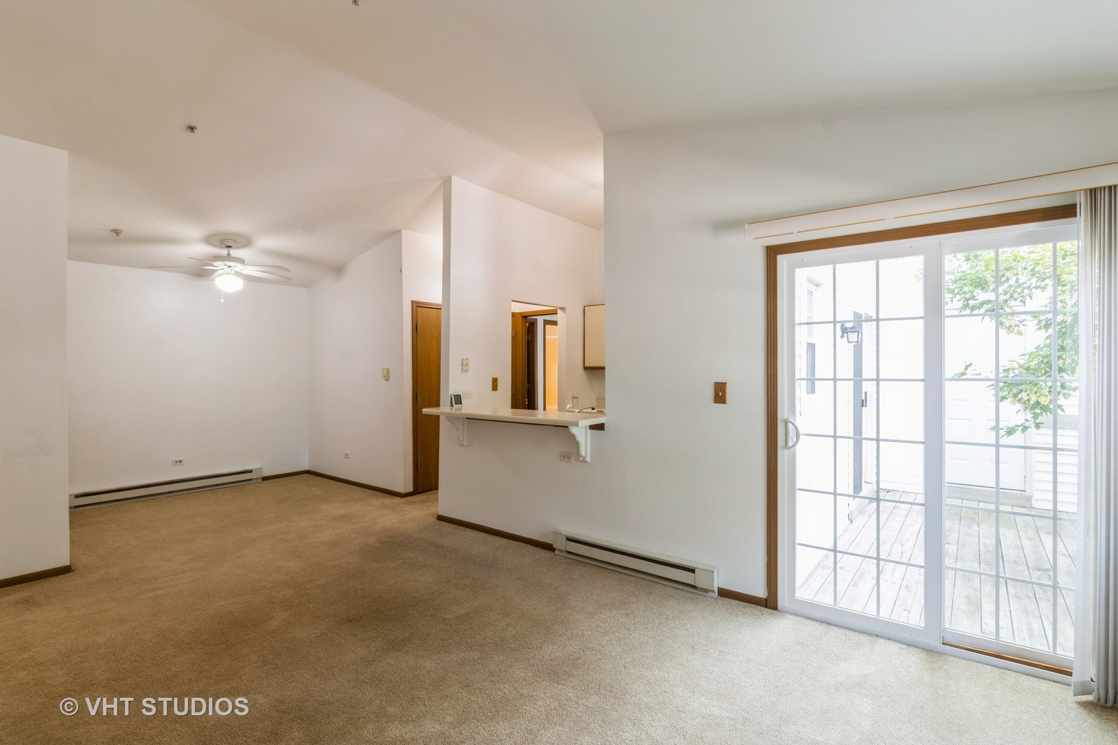 1305 Cunat Court #2B, Lake In The Hills, IL 60156