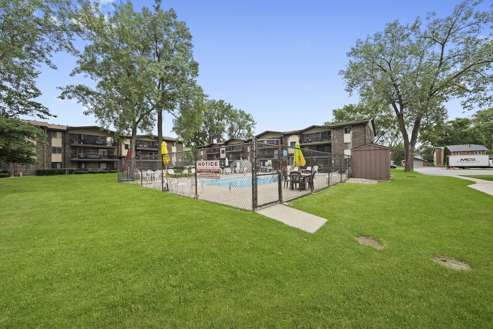 13521 Le Claire Avenue #72, Crestwood, IL 60418