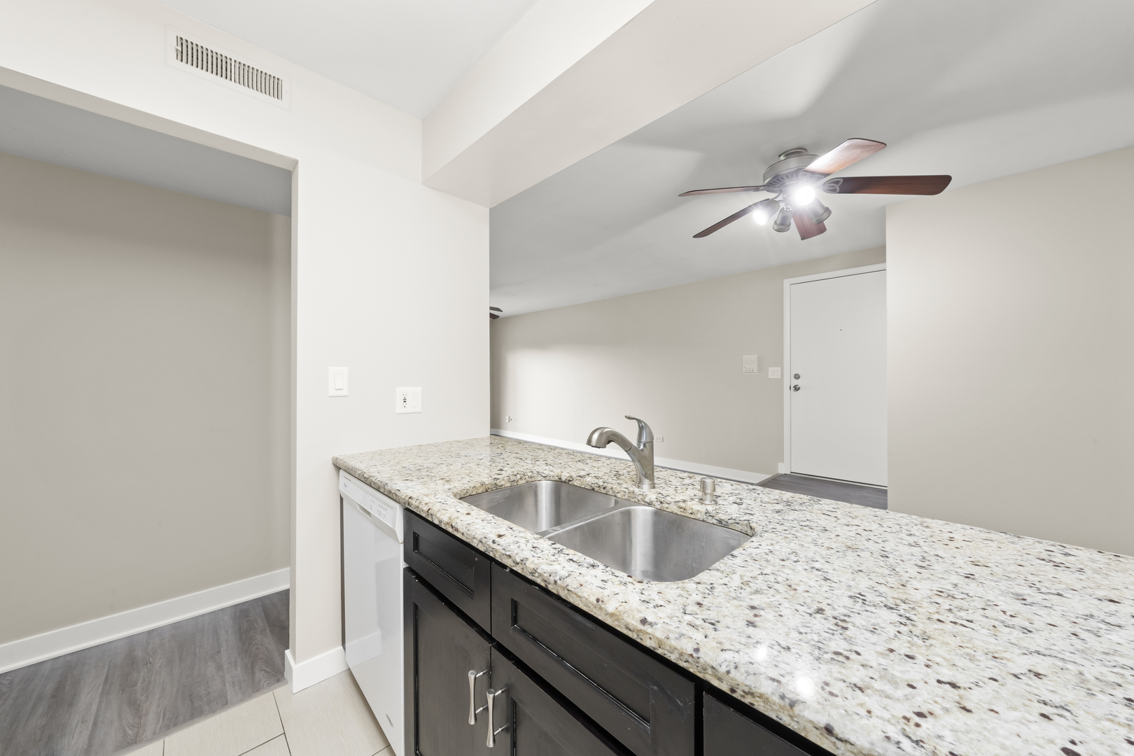 13521 Le Claire Avenue #72, Crestwood, IL 60418