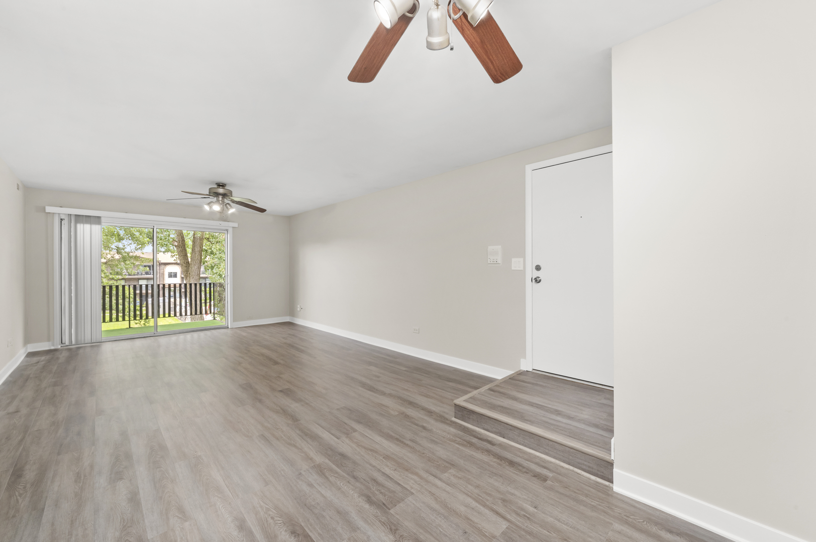 13521 Le Claire Avenue #72, Crestwood, IL 60418