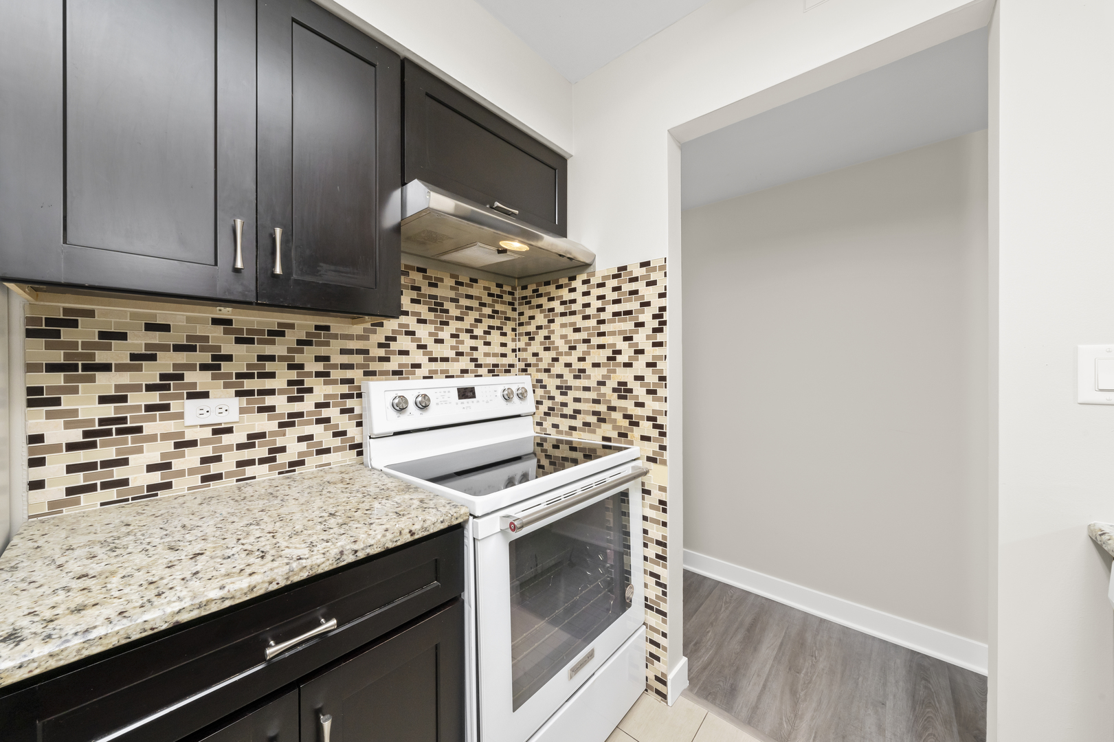 13521 Le Claire Avenue #72, Crestwood, IL 60418