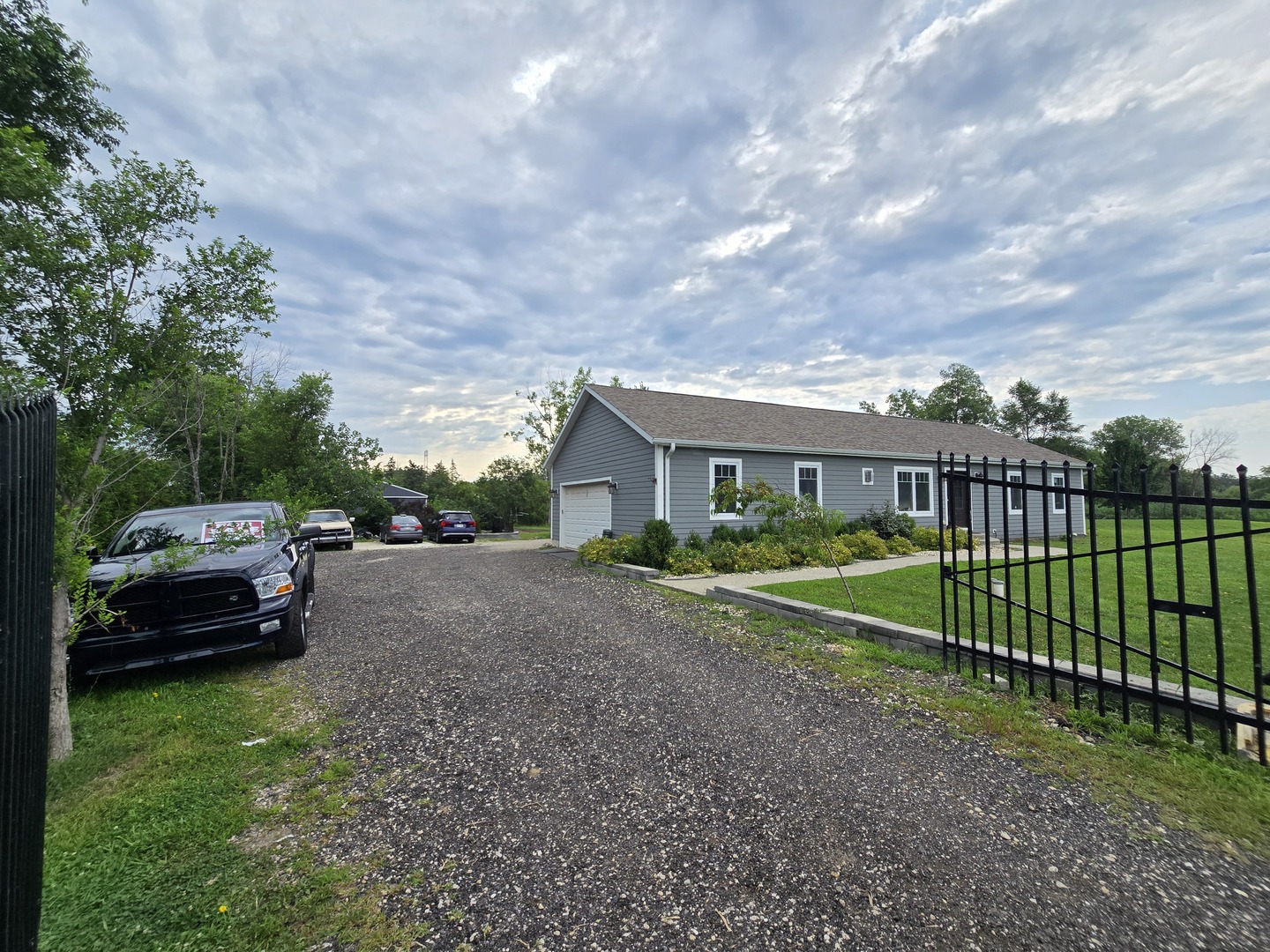 40661 N Delany Road, Wadsworth, IL 60083