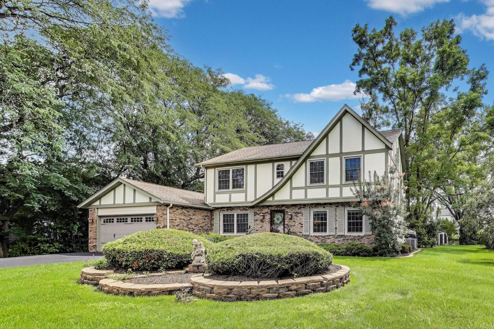 28W409 Leverenz Road, Naperville, IL 60564