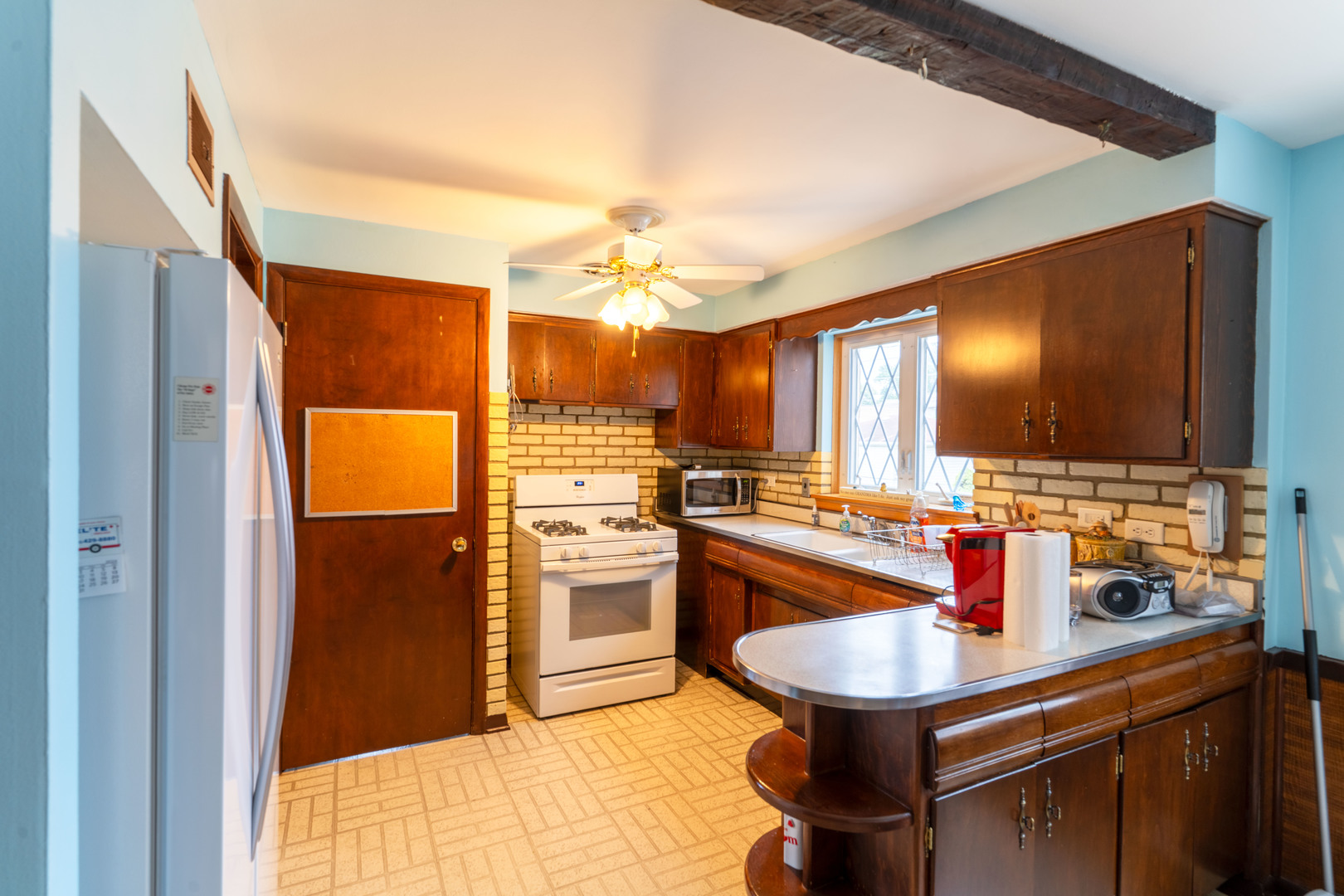 5823 S Mulligan Avenue, Chicago, IL 60638