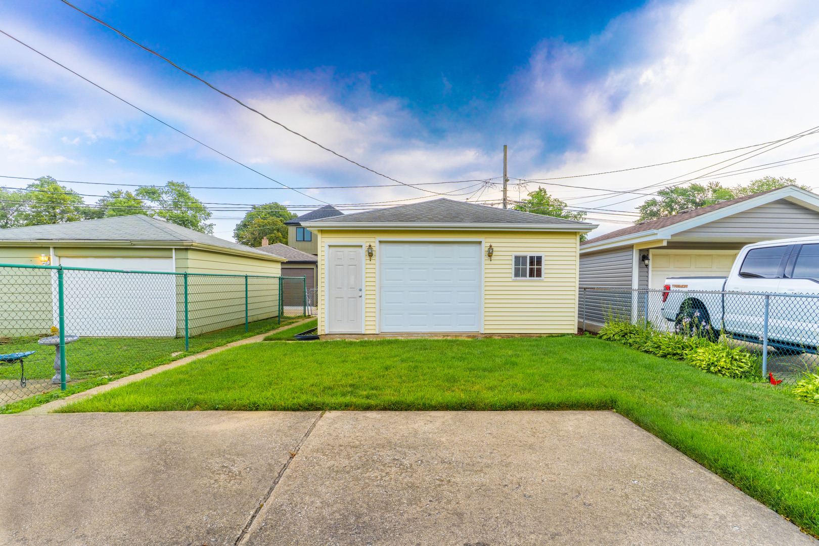 5823 S Mulligan Avenue, Chicago, IL 60638